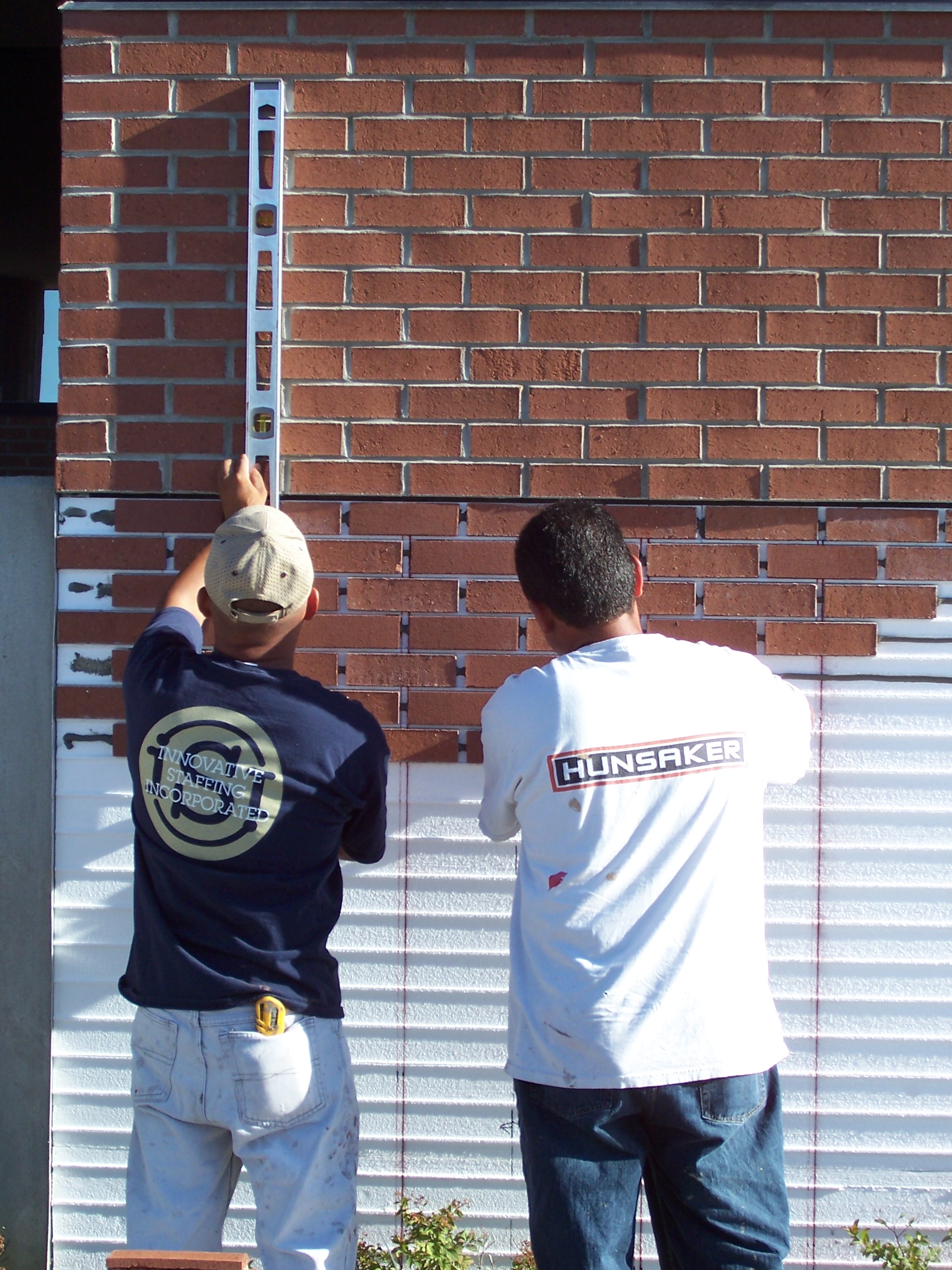 Why Architects Keep Struggling With Thin Brick CI Walls